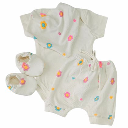 Conjunto Shorts Prematuro Flores Delicadas