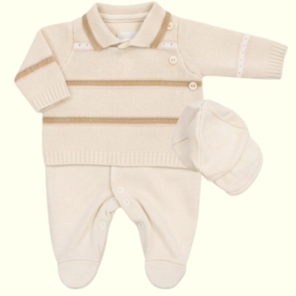 Macacão Prematuro Tricot Off com Boné
